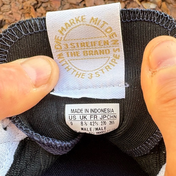 Adidas Men's Black and White Sneakers - Picture 5 of 5